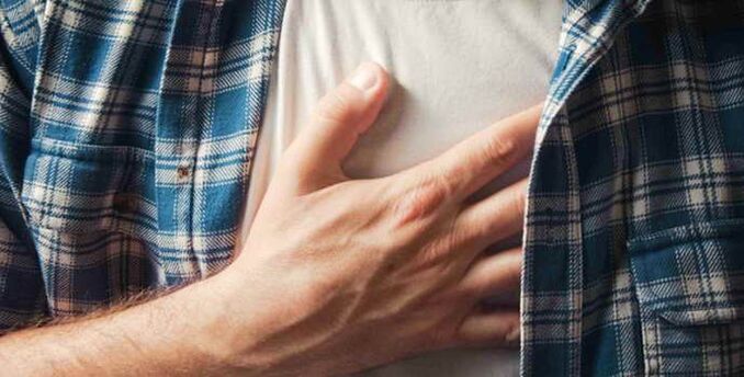 Dolor en el pecho para la osteocondrosis